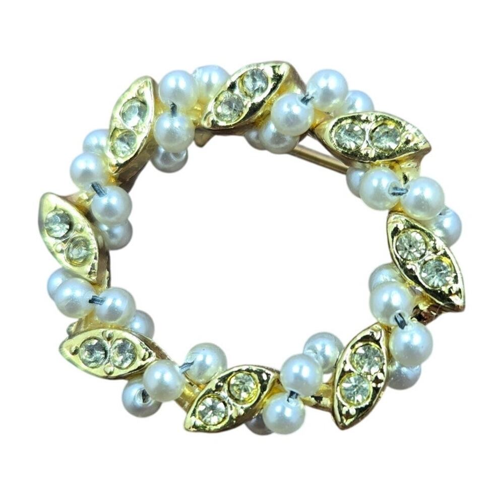Vintage Gold and Pearl Wreath Brooch/Pin [J19]